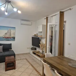 Plavia Biograd Pensjonat