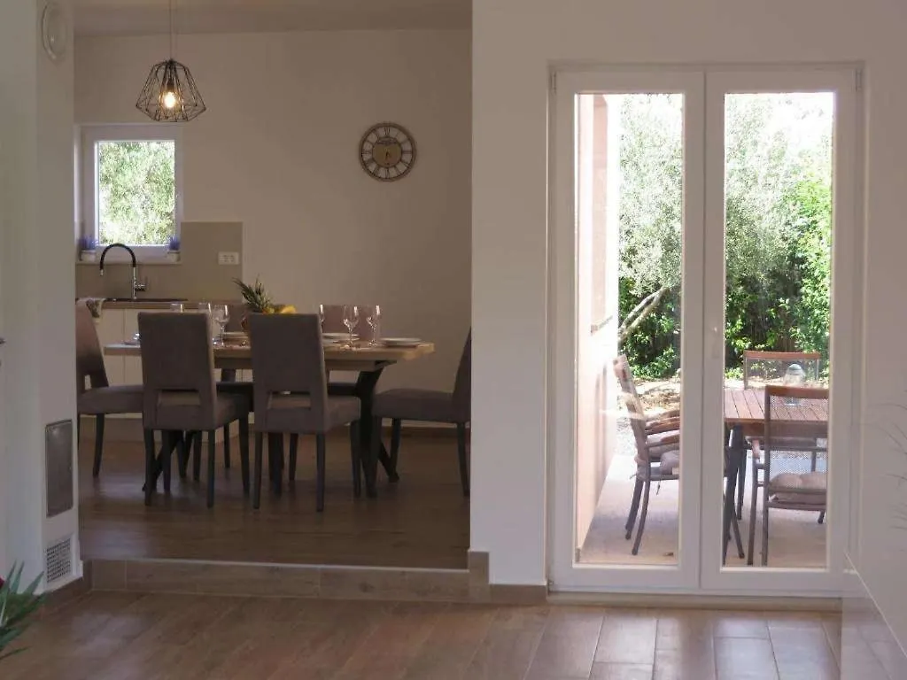 Family Friendly House With A Parking Space Biograd Na Moru, Biograd - 23498 Holiday home